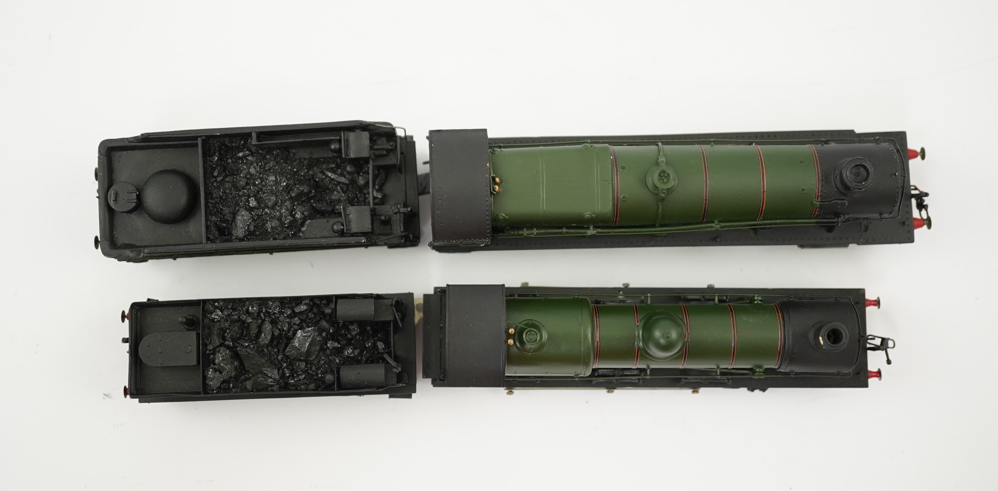Two 00 gauge brass and white metal kit built GWR tender locomotives; a 2900 class 4-6-0, Lady Macbeth 2905, together with a Dean ‘Crocodile’ No.38 4-6-0, constructed, painted and lined to a high standard, both motored fo